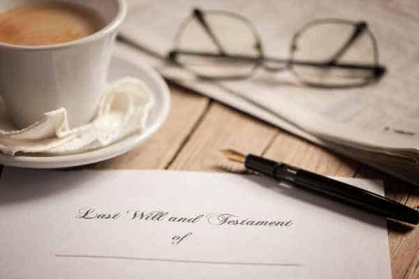 Comparing traditional solicitors with online will writing services East Sussex